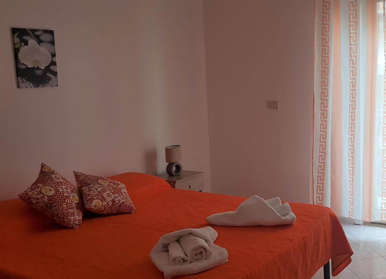 B&B La Costa Di Naxos Джардини Наксос Екстериор снимка