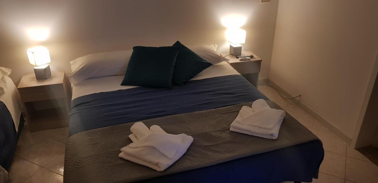 B&B La Costa Di Naxos Джардини Наксос Екстериор снимка