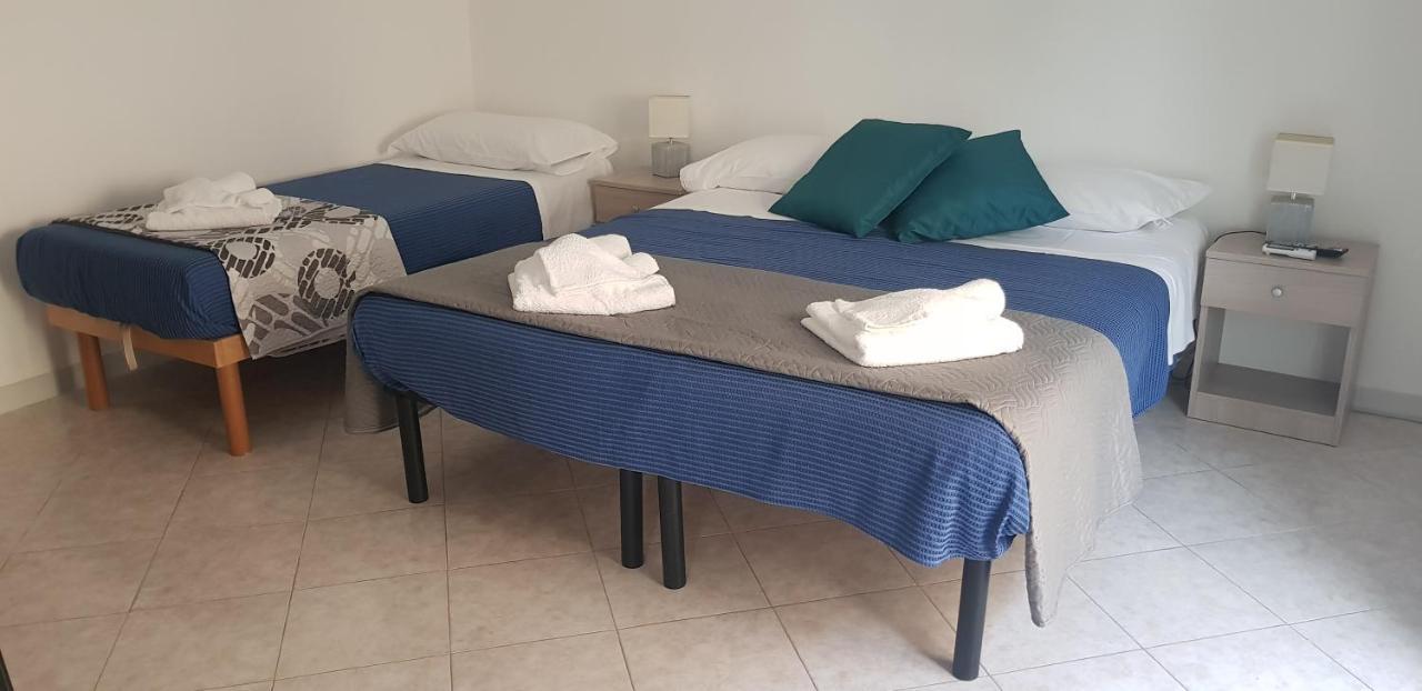 B&B La Costa Di Naxos Джардини Наксос Екстериор снимка