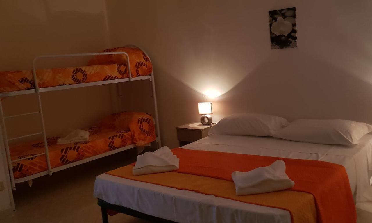 B&B La Costa Di Naxos Джардини Наксос Екстериор снимка