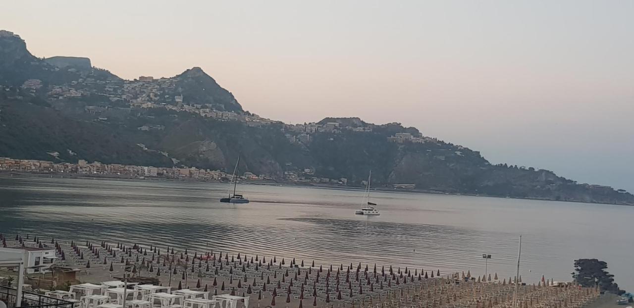 B&B La Costa Di Naxos Джардини Наксос Екстериор снимка